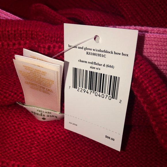Kate Spade Bow Beanie & Tech Friendly Gloves Set - Picture 5 of 8